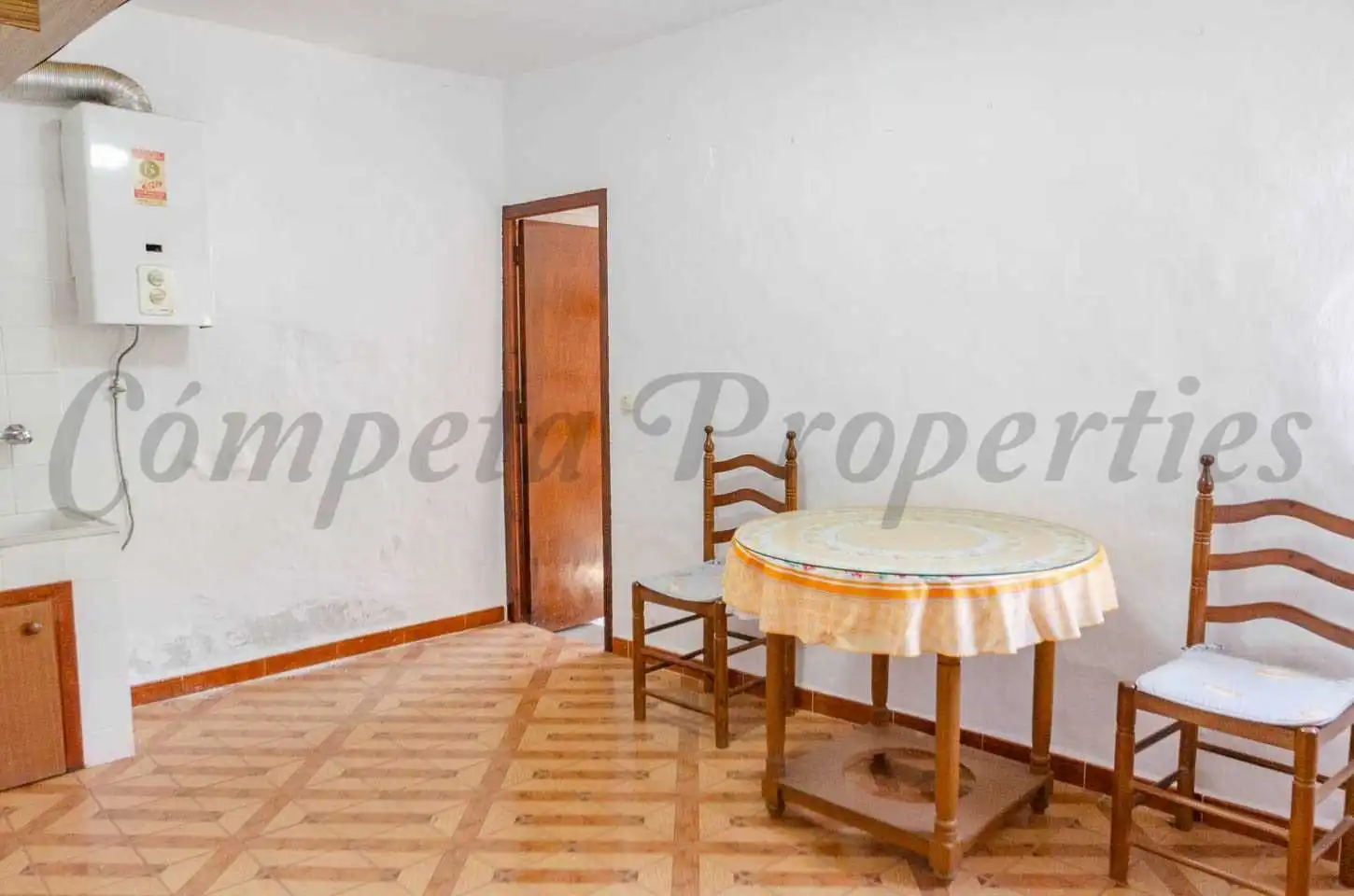 Casa amb terrassa en venda a Árchez, imagen 4