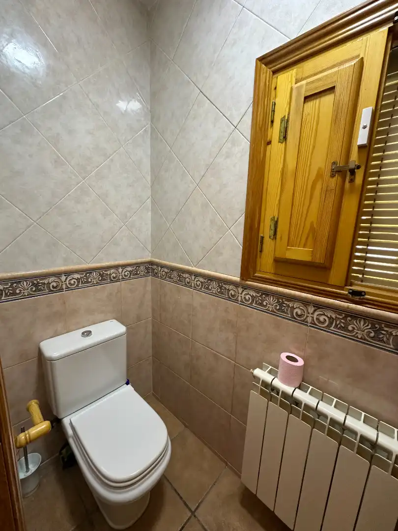 Bathroom of Houses for sale in Úbeda  with Air Conditioner, Heating and Private garden