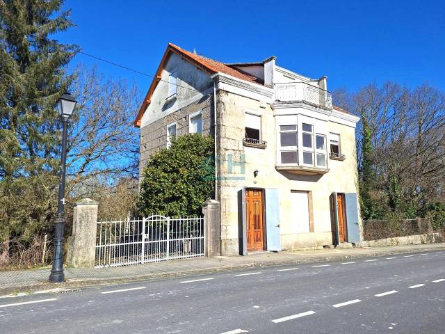 Casa-chalet en Venta en Baños de Molgas