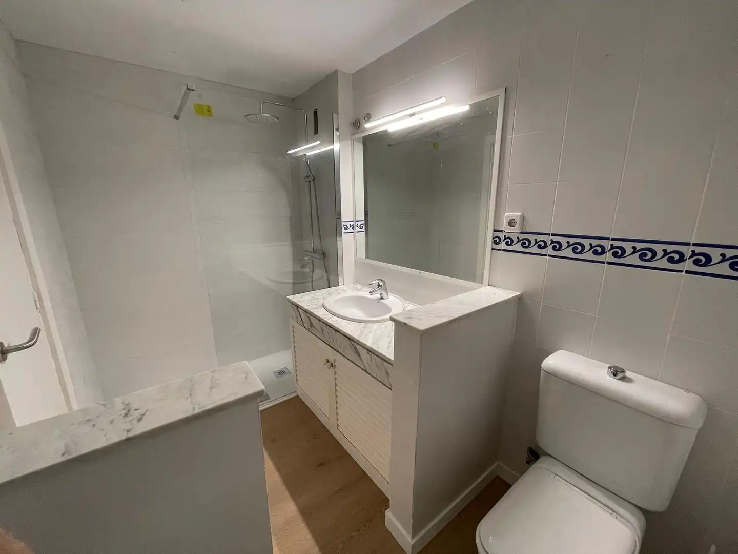 Badezimmer von Einfamilien-Reihenhaus zur Miete in Sant Andreu de Llavaneres mit Klimaanlage, Privatgarten und Balkon