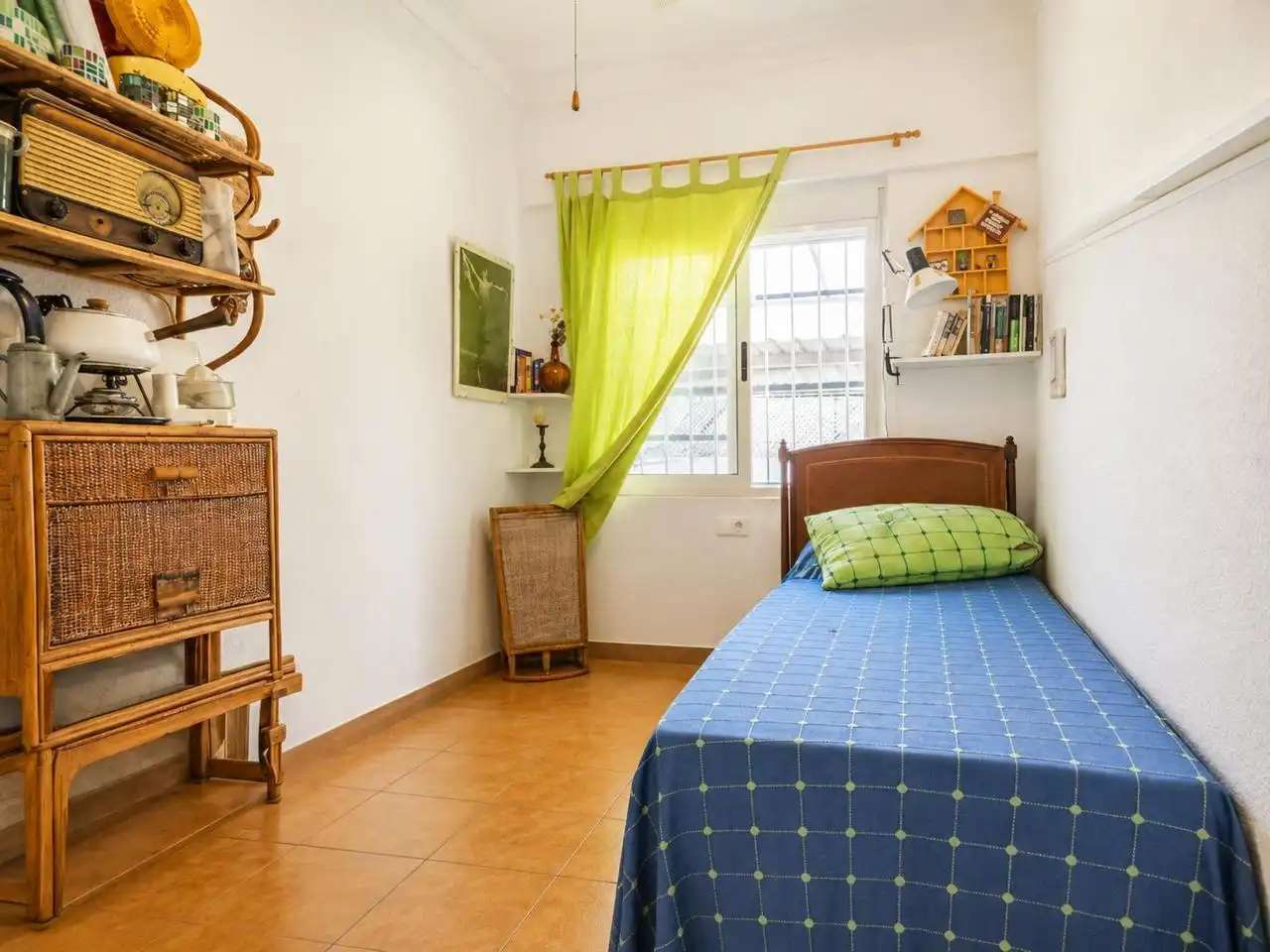 Schlafzimmer von Erdgeschoss zum Verkauf in Santa Pola mit Terrasse