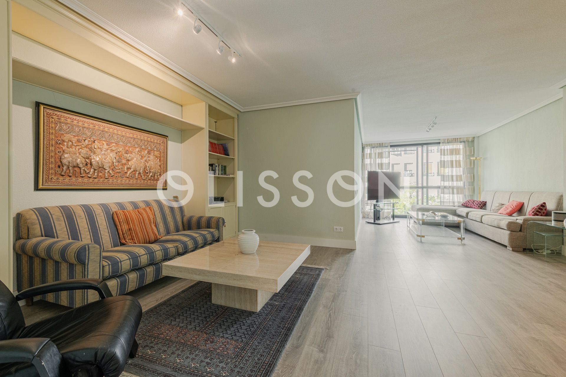 Living room of Flat for sale in  Madrid Capital  with Air Conditioner, Heating and Storage room