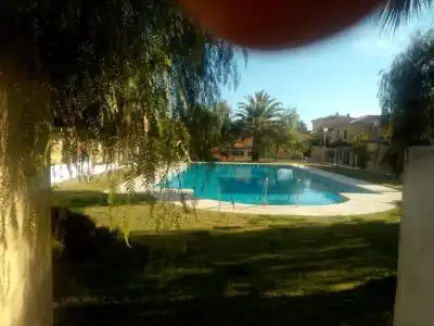 Piscina de Casa adosada en venda en El Puerto de Santa María amb Aire condicionat, Calefacció i Terrassa