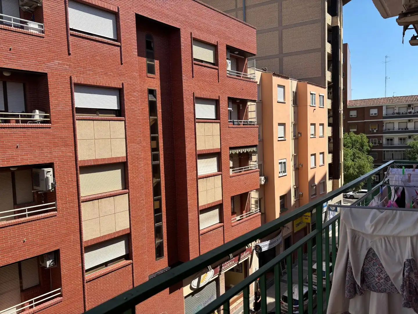 Vista exterior de Piso en venta en Zaragoza con Aire acondicionado, Calefacción y Amueblado