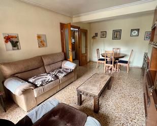 Sala d'estar de Pis de lloguer en  Zaragoza Capital amb Terrassa i Balcó