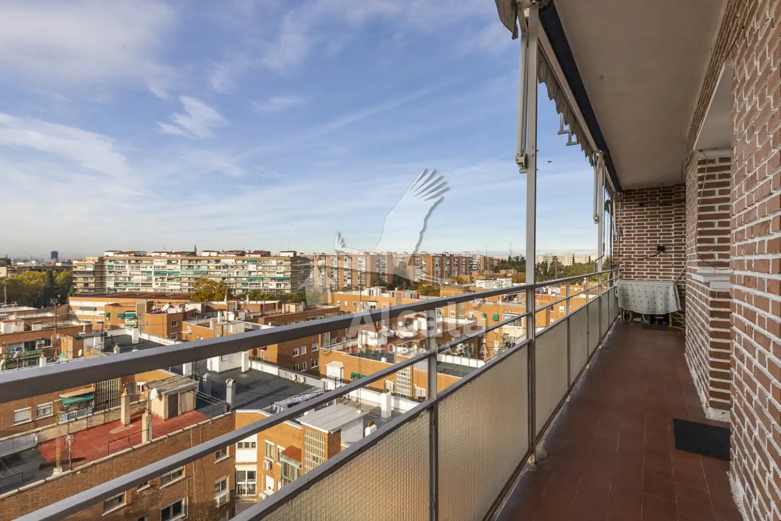 Vista exterior de Piso en venta en Alcalá de Henares con Calefacción y Terraza