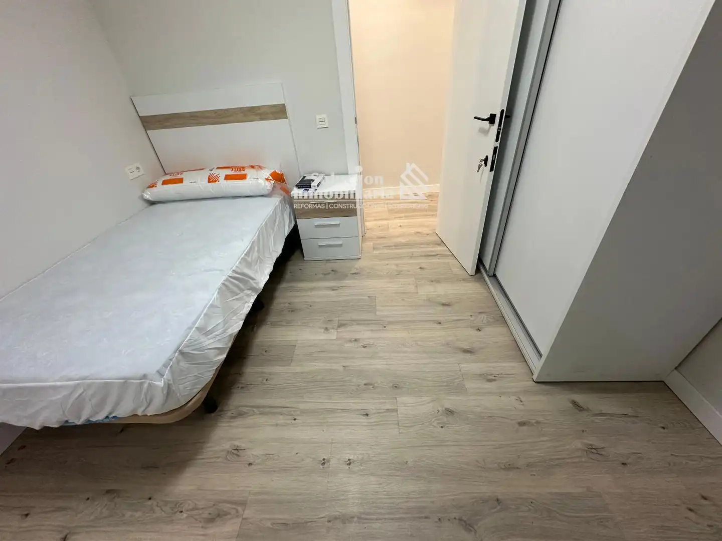 Schlafzimmer von Wohnung zur Miete in Salamanca mit Heizung, Terrasse und Möbliert