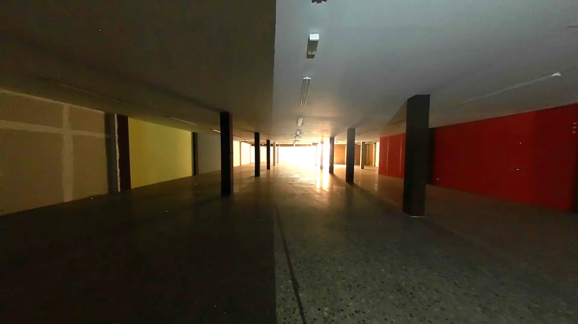 Nau industrial en venda en Viladecans