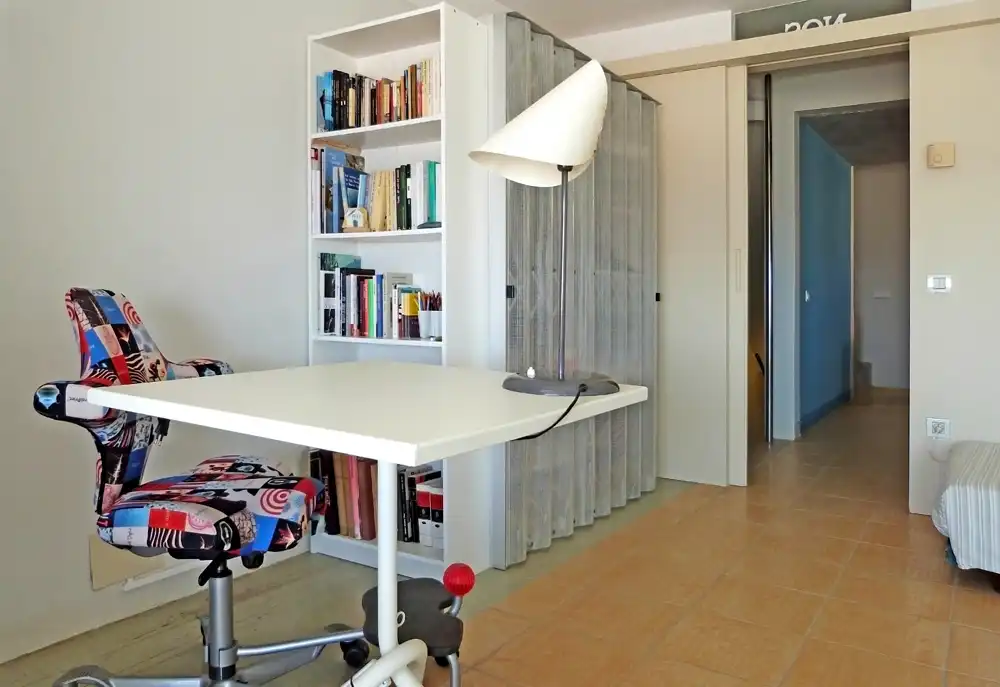 Habitación de Casa adosada en venta en Alicante / Alacant con Aire acondicionado, Jardín privado y Terraza