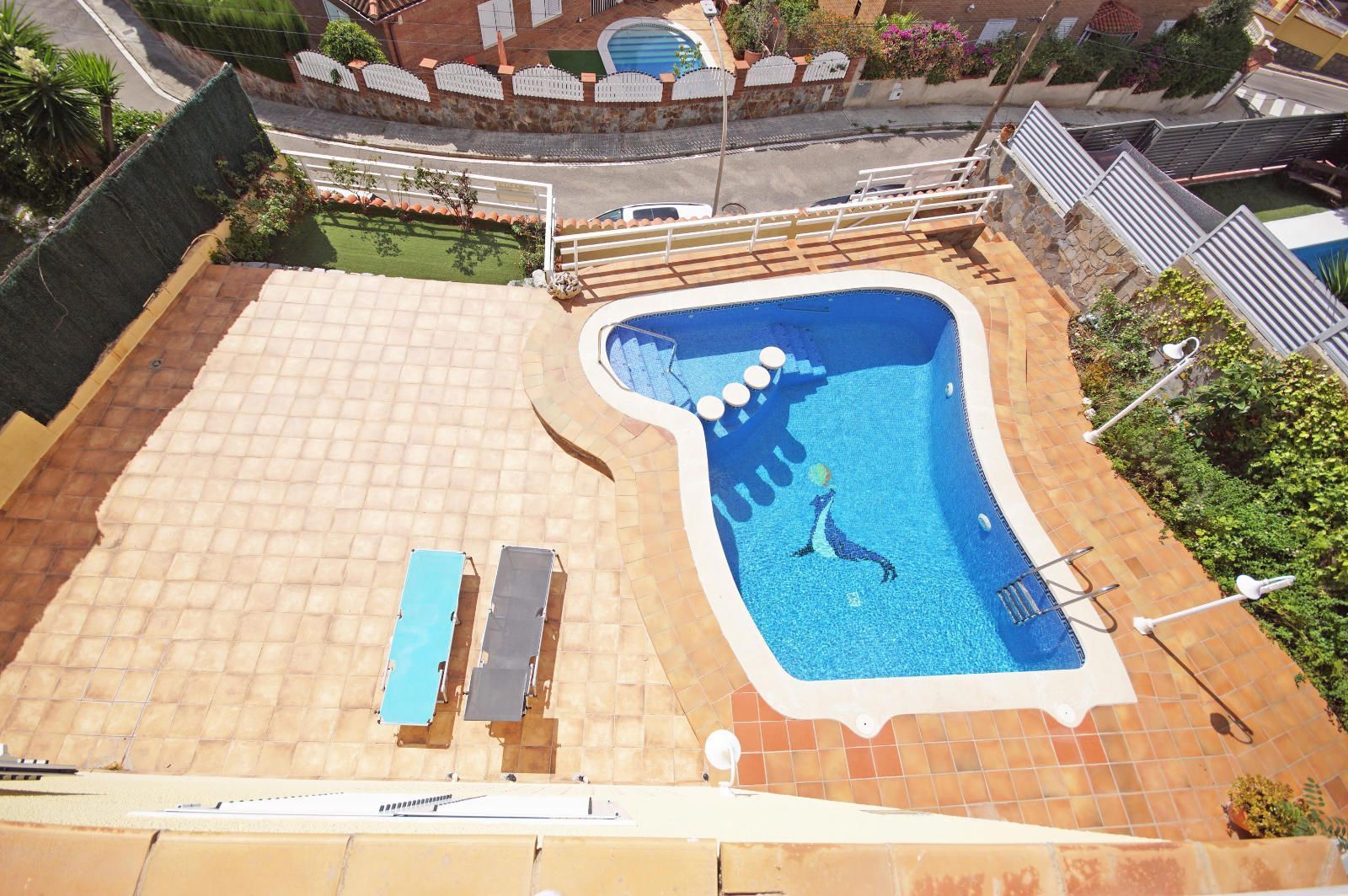 Piscina de Casa o chalet en venta en Viladecans con Parquet, Terraza y Trastero