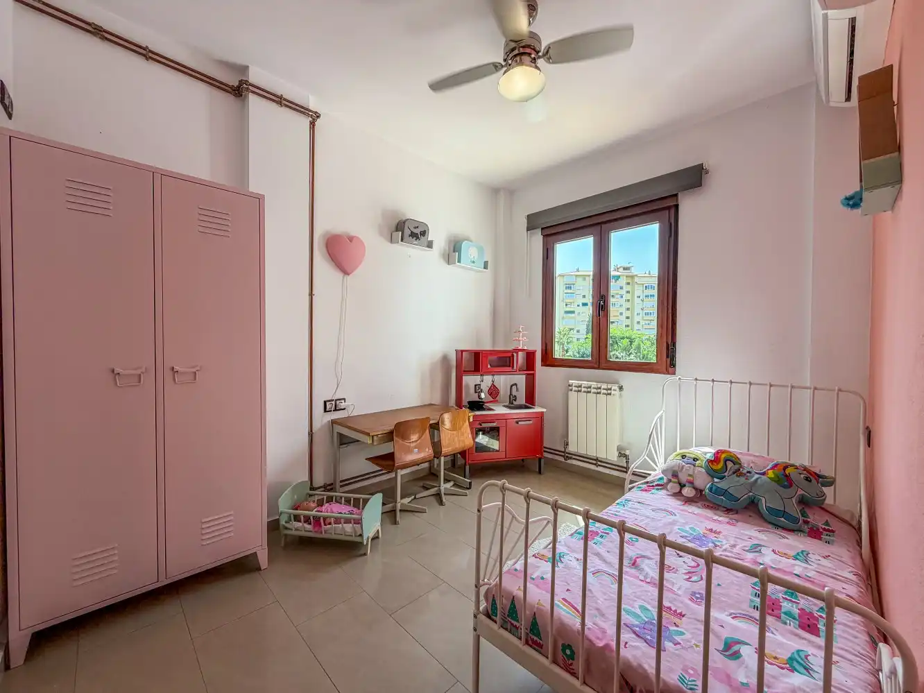 Habitación de Casa adosada en venta en Torrox con Aire acondicionado, Calefacción y Terraza