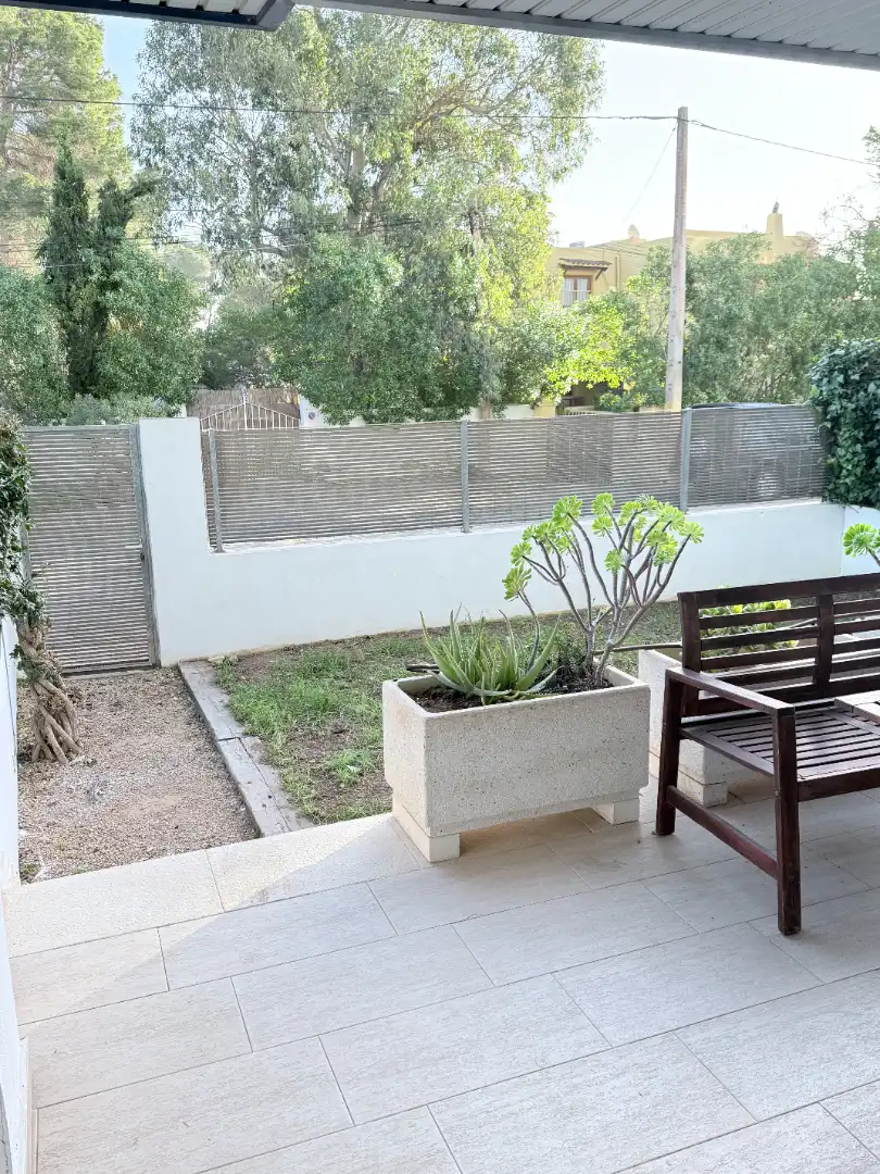 Terraza de Apartamento en venta en Santa Eulària des Riu con Aire acondicionado, Calefacción y Jardín privado
