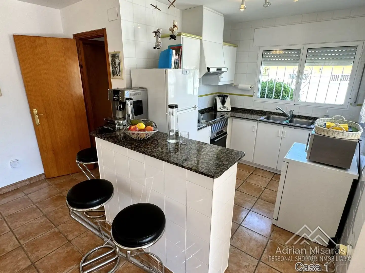 Cocina de Casa o chalet en venta en Deltebre con Aire acondicionado, Piscina y Amueblado
