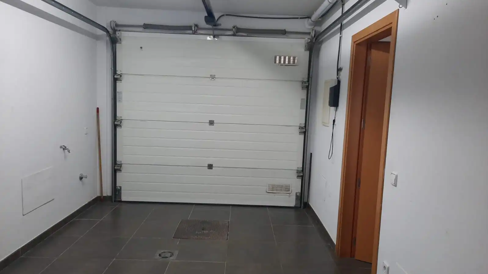 Aparcament de Casa o xalet en venda en L'Escala amb Aire condicionat, Calefacció i Terrassa