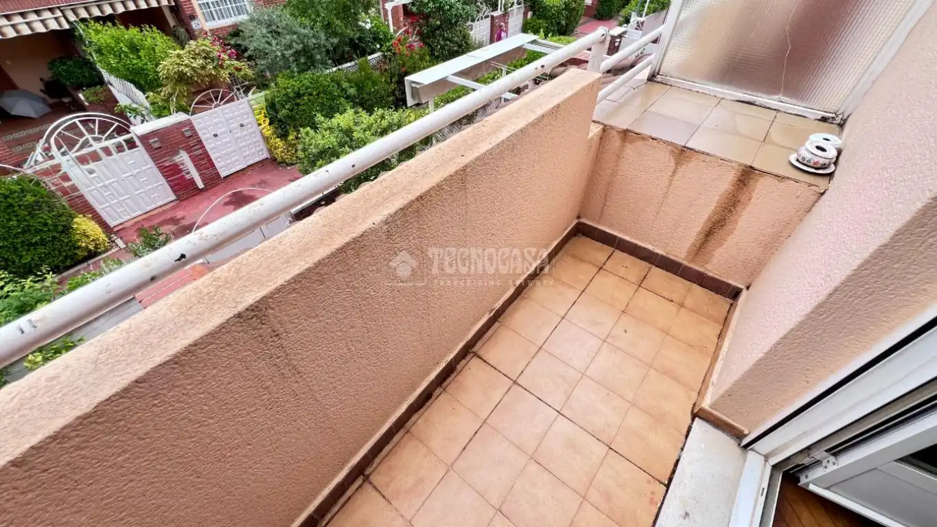Terrasse von Einfamilien-Reihenhaus zum Verkauf in Alcalá de Henares mit Terrasse