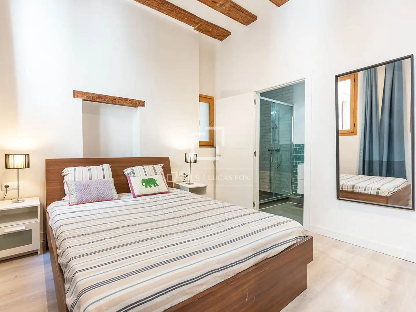 Habitación de Piso en venta en Barcelona con Aire acondicionado, Calefacción y Amueblado