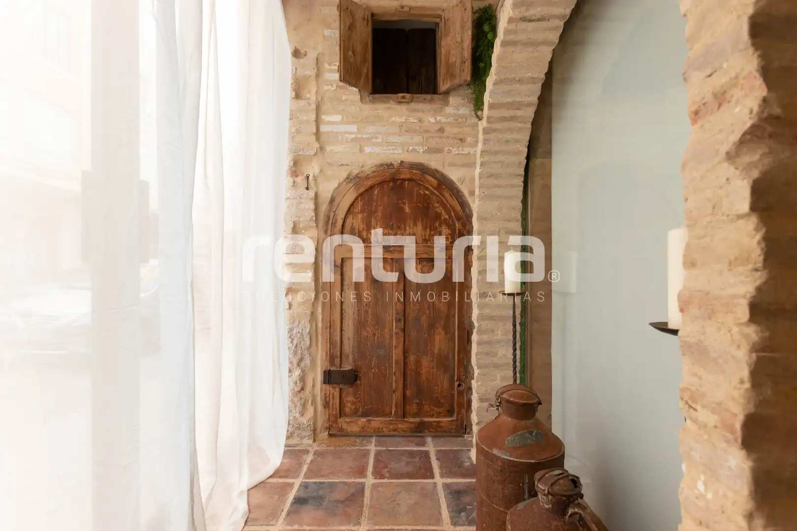 Flat for rent in Valencia  with Air Conditioner, Heating and Furnished