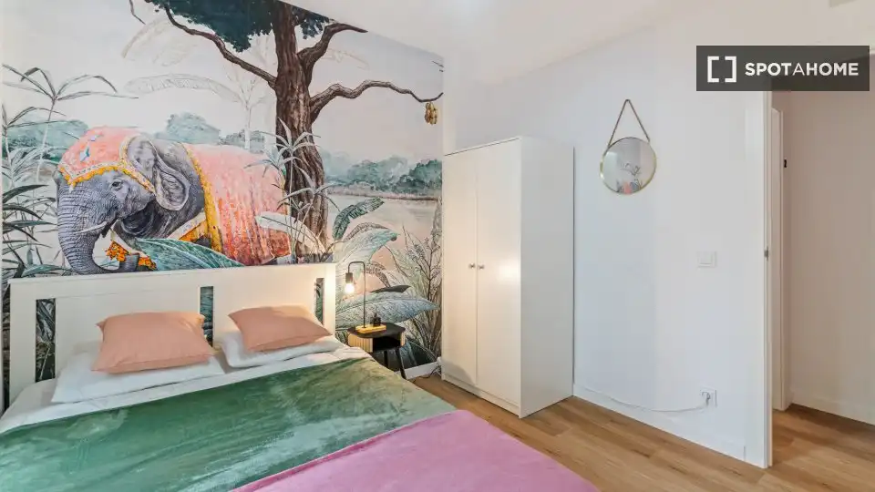 Bedroom of Flat for share in Barcelona  with Air Conditioner, Terrace and Furnished