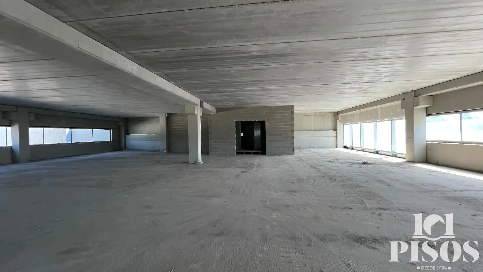 Oficina de alquiler en Terrassa con Terraza