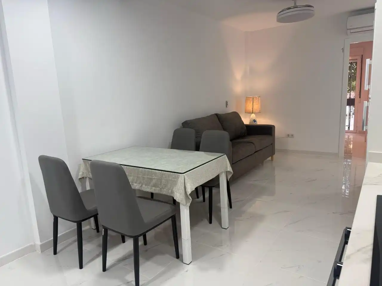 Sala de estar de Piso de alquiler en Córdoba con Aire acondicionado, Calefacción y Amueblado