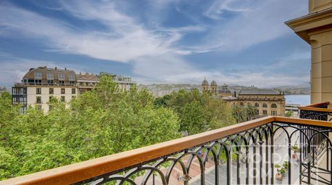 Foto 3 de Apartamento en venta en Alameda Boulevard, Área Romántica, Donostia - San Sebastián