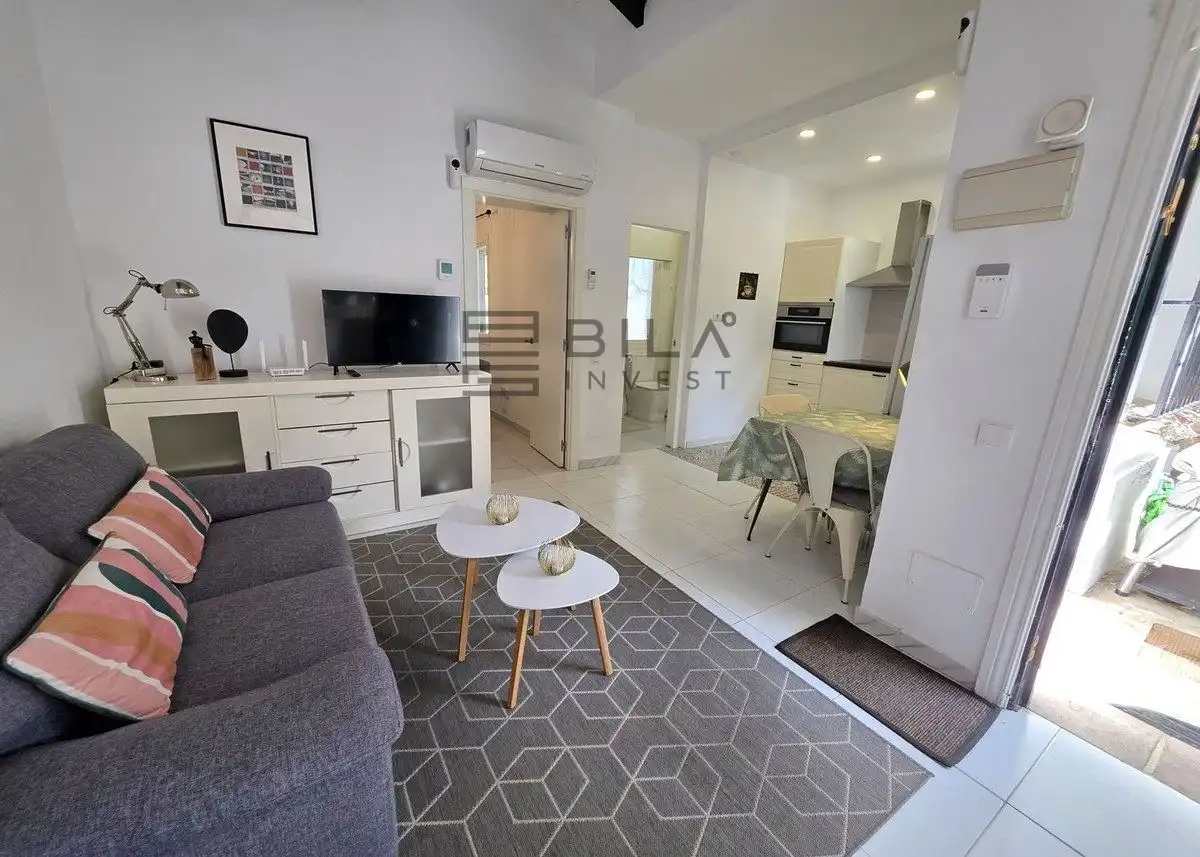 Sala de estar de Casa adosada en venta en Marbella con Aire acondicionado, Terraza y Trastero