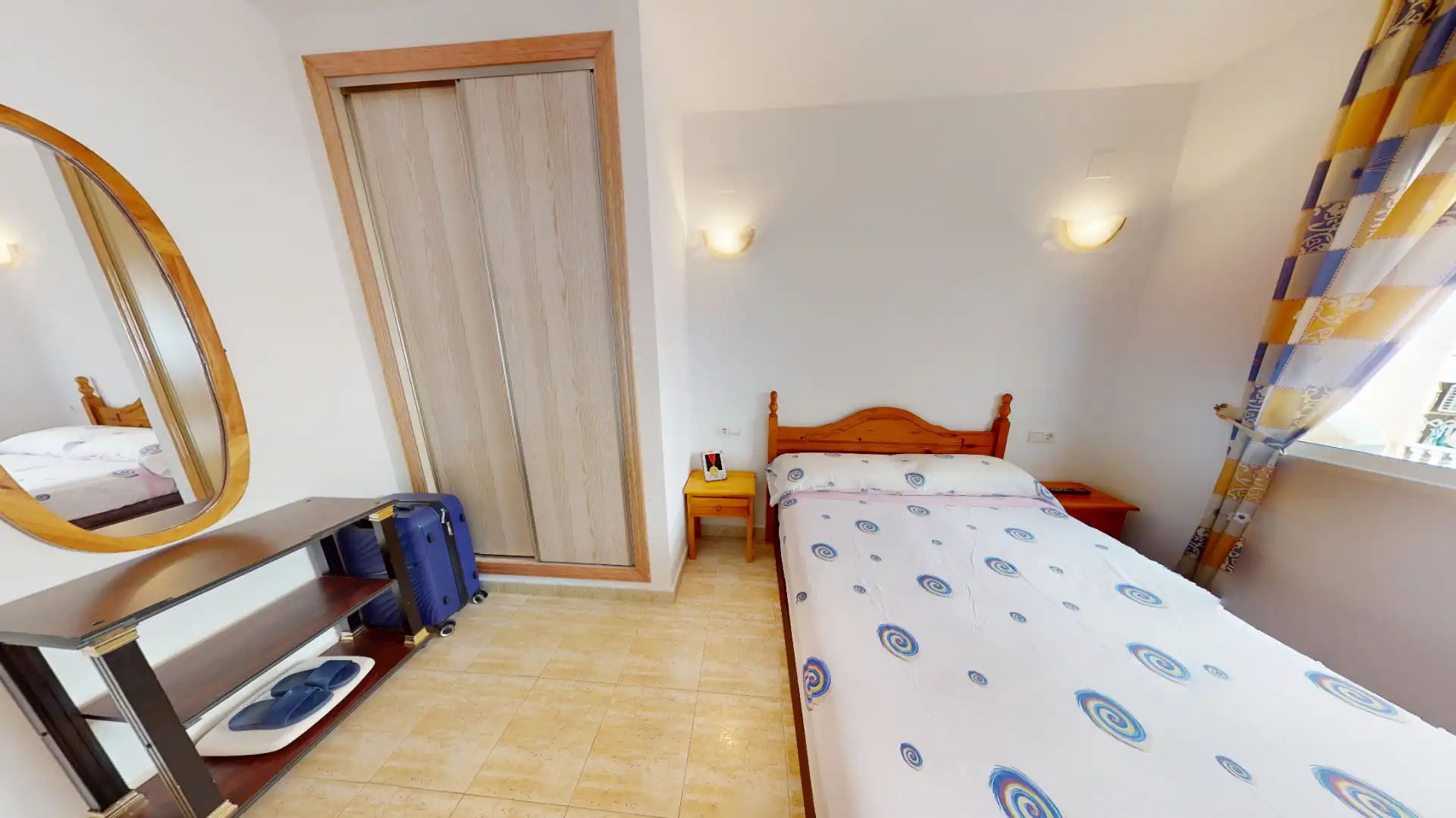 Dormitori de Pis en venda en Torrevieja amb Aire condicionat, Terrassa i Moblat