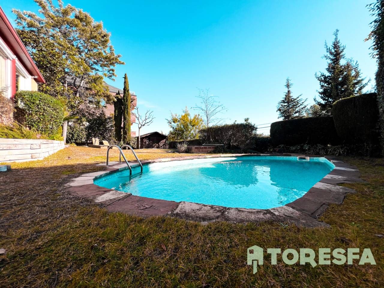 Swimming pool of House or chalet for sale in Sant Cugat del Vallès  with Heating, Private garden and Parquet flooring
