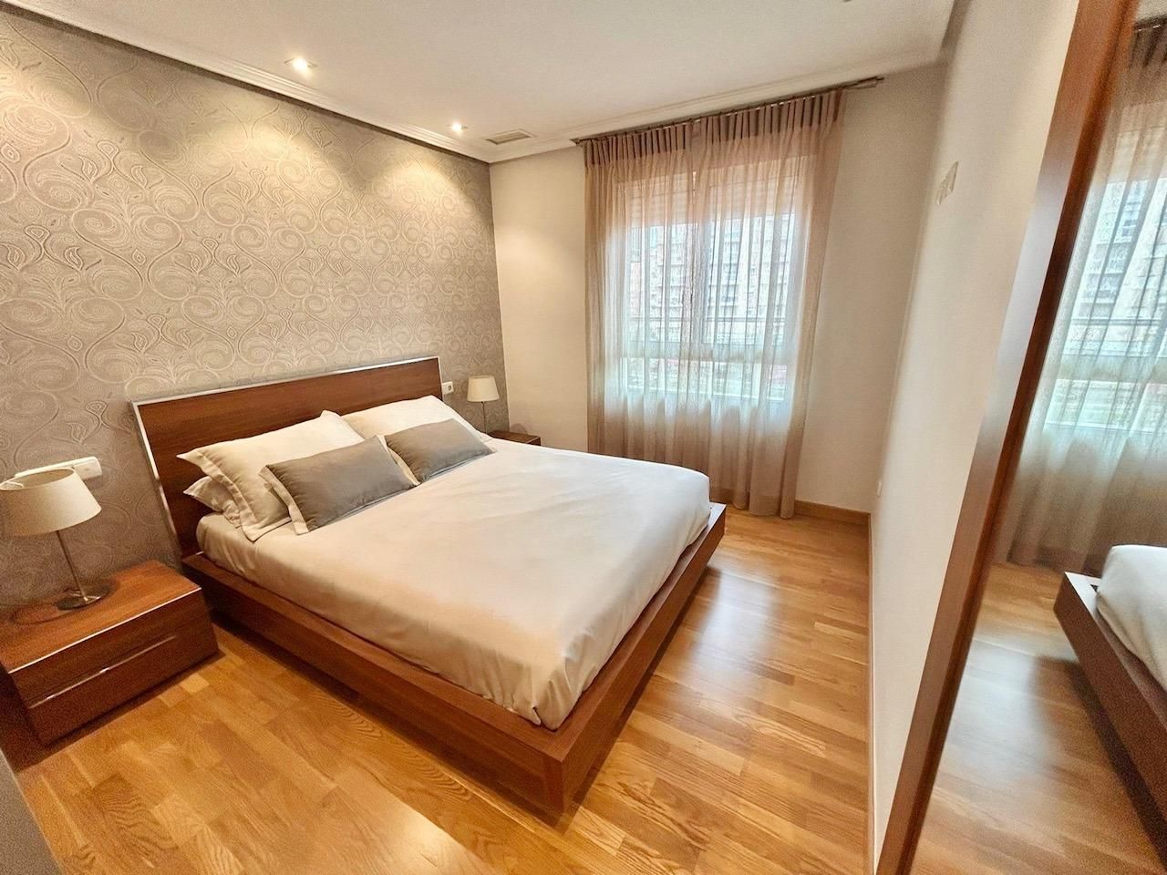 Dormitori de Pis en venda en Orihuela amb Aire condicionat, Parquet i Balcó