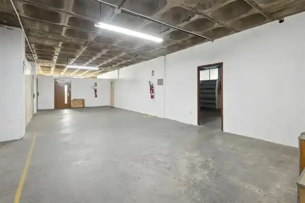 Nave industrial en venta en L'Hospitalet de Llobregat con Calefacción y Alarma