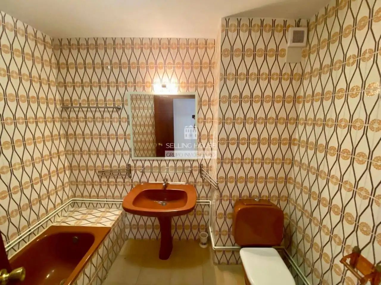 Bathroom of Flat for sale in Valencia  with Balcony