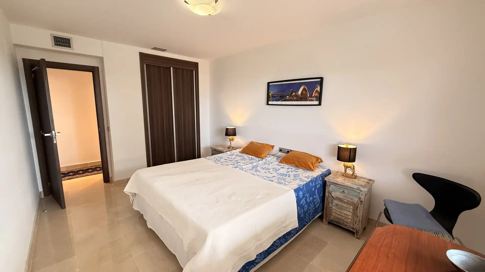 Dormitori de Apartament de lloguer en Marbella amb Aire condicionat, Calefacció i Terrassa