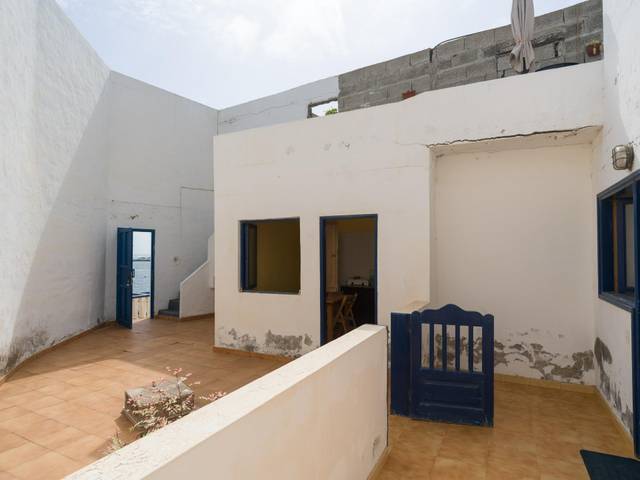 Casa adosada en Venta en Calle Charco de la condesa en Orzola