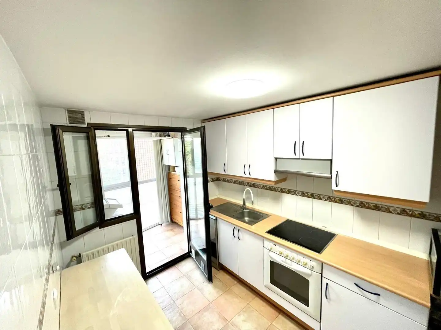 Cocina de Piso de alquiler en Madrid