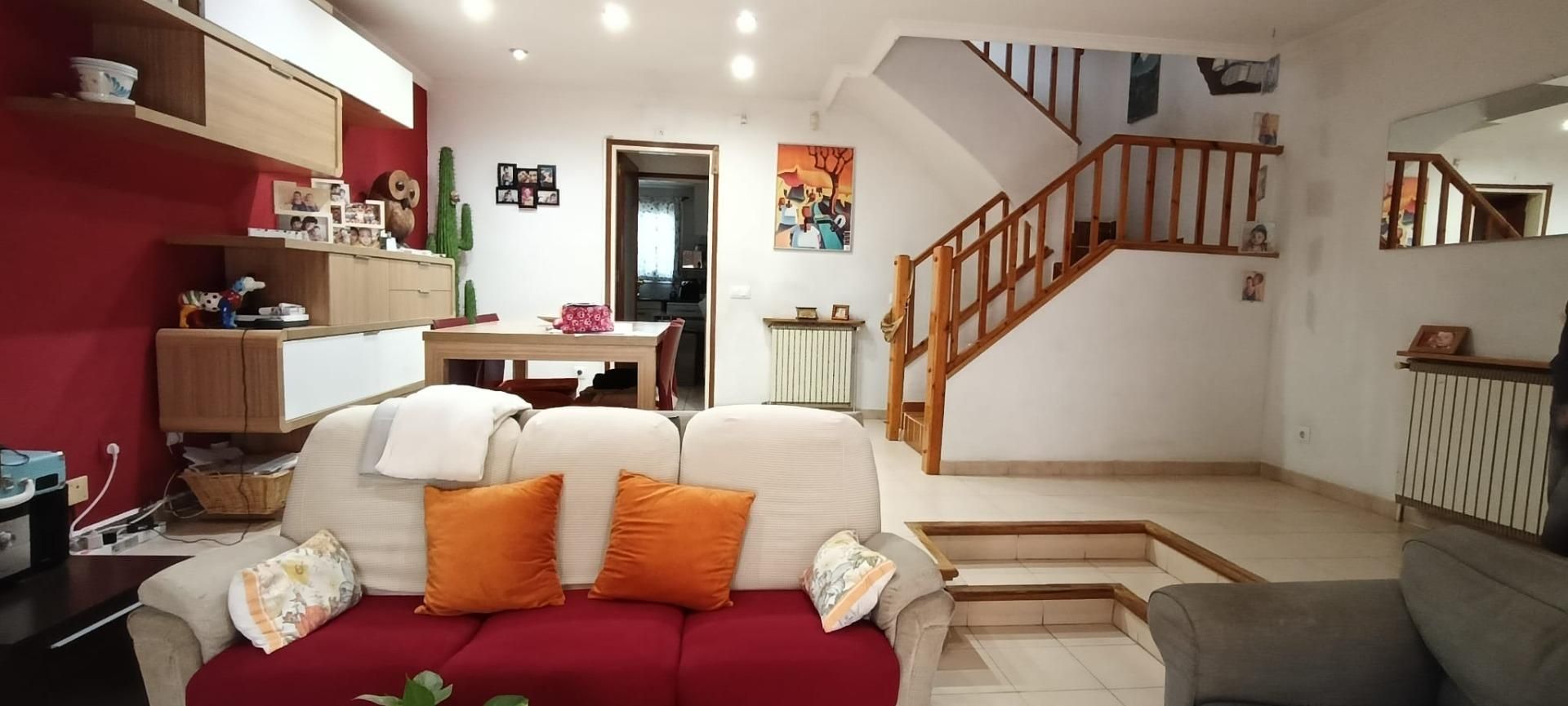 Sala d'estar de Casa o xalet en venda en Santa Margarida I Els Monjos amb Terrassa i Balcó