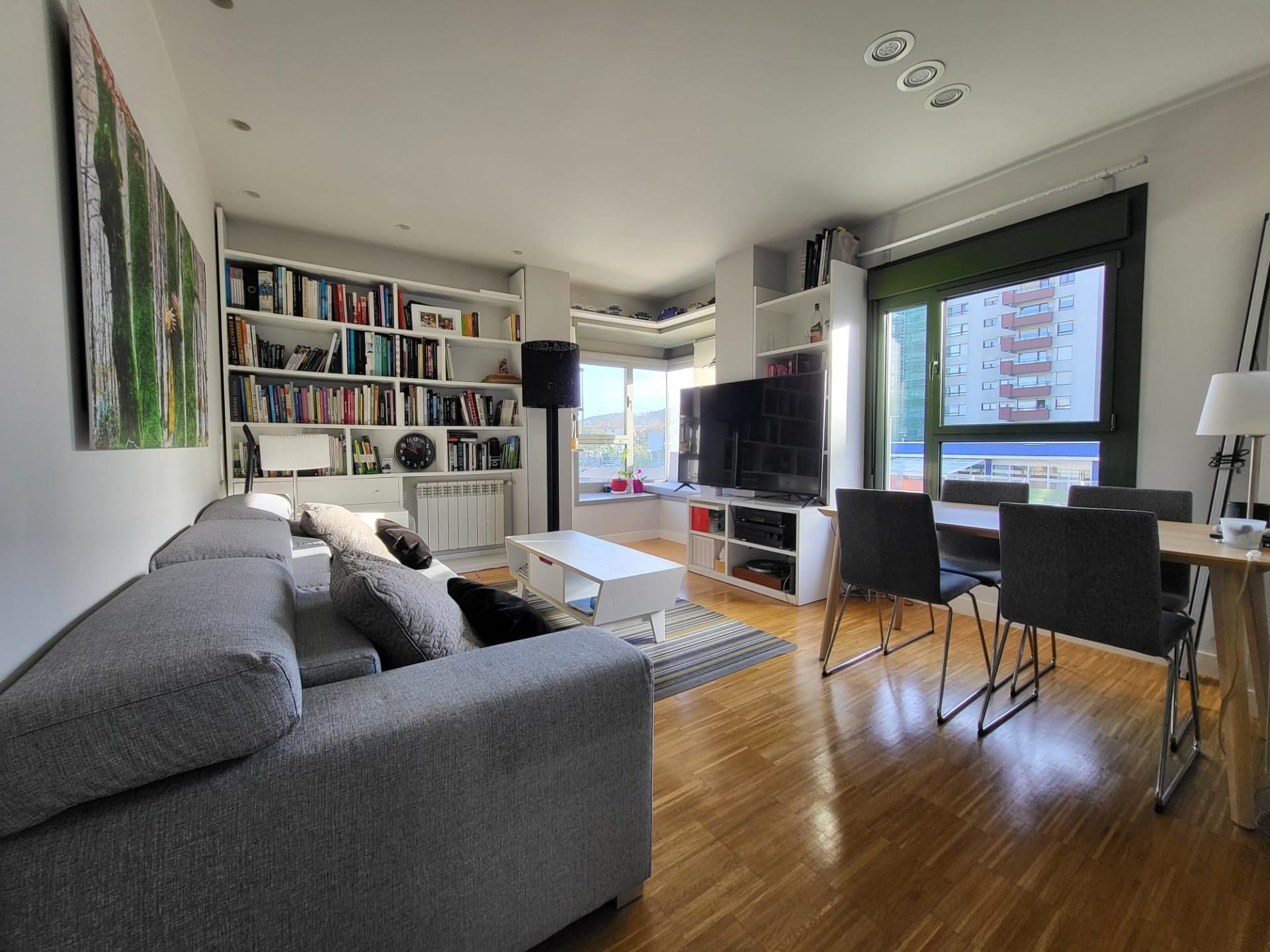 Living room of Flat for sale in Getxo   with Storage room and Community pool