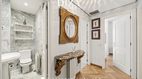 Photo 2 of Flat for sale in De Juan de Mena, Jerónimos, Madrid Capital
