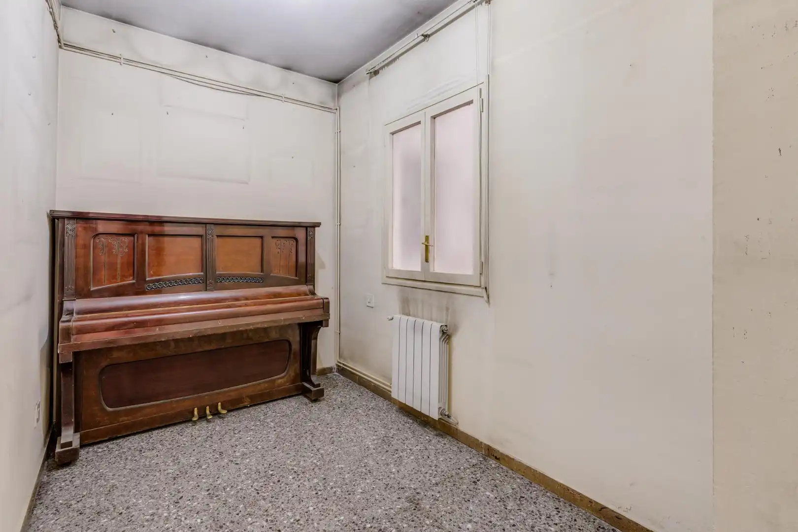 Flat for sale in Barcelona  with Air Conditioner, Heating and Terrace