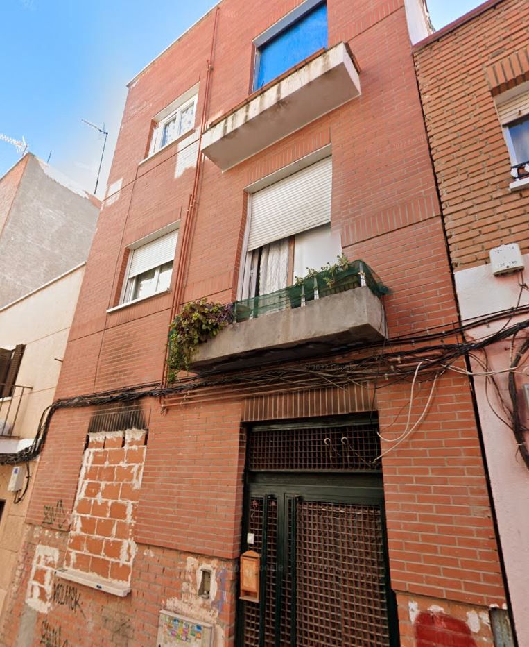 Vista exterior de Traster en venda en  Madrid Capital