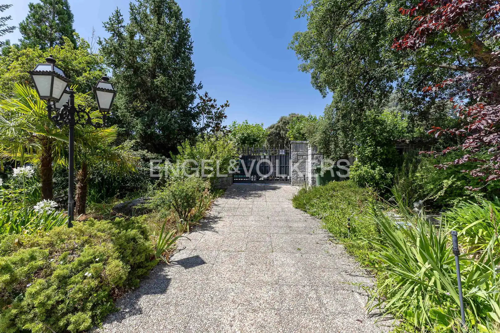 Vista exterior de Finca rústica de lloguer en Pozuelo de Alarcón amb Calefacció, Jardí privat i Terrassa