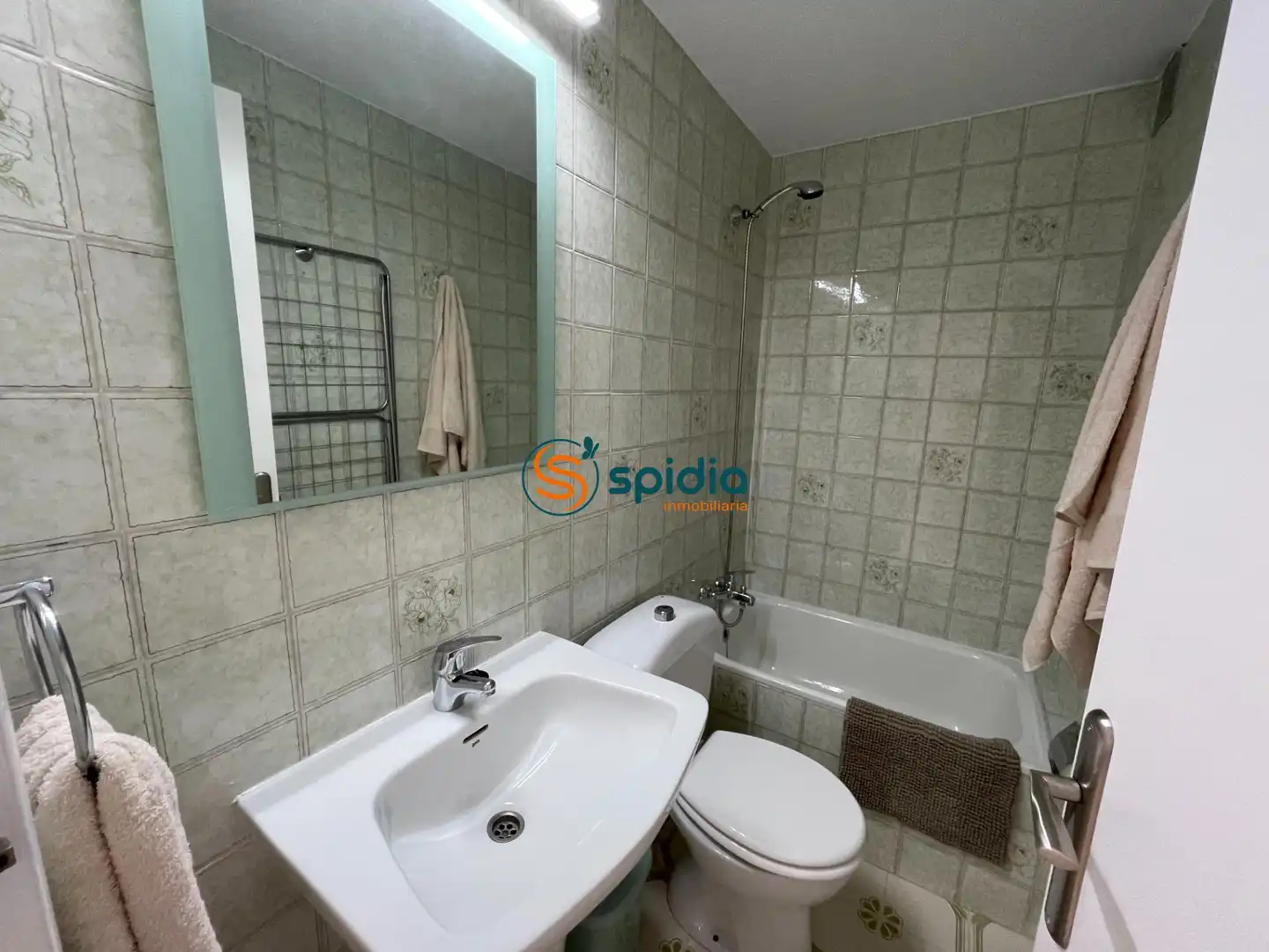 Baño de Apartamento de alquiler en Águilas con Balcón