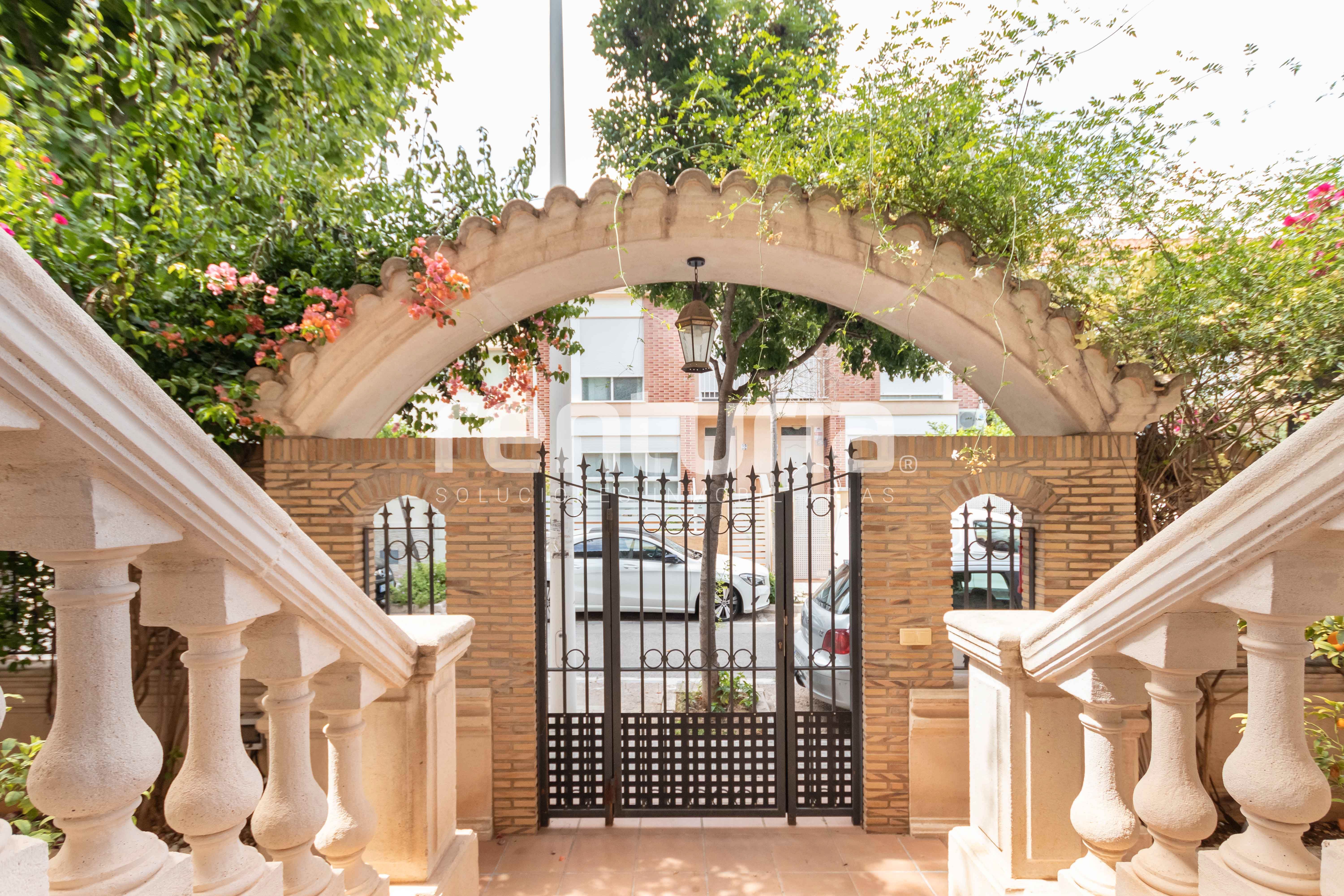 Casa o xalet en venda en Picanya amb Aire condicionat, Jardí privat i Parquet