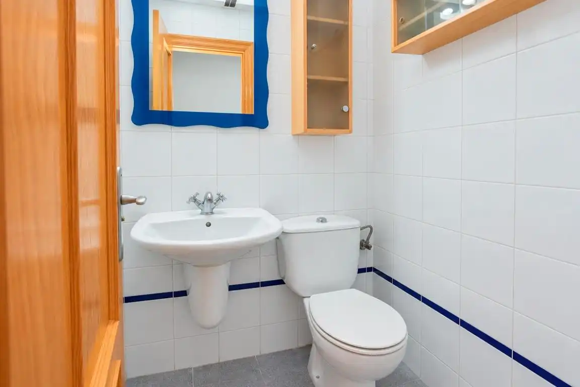 Baño de Piso en venta en El Ejido con Trastero, Amueblado y Balcón