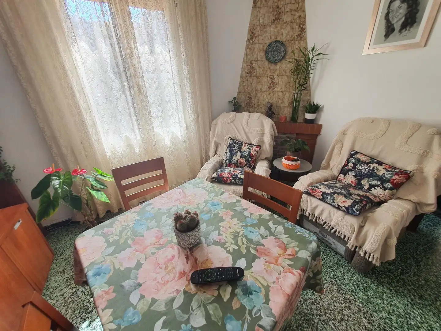 Sala d'estar de Casa o xalet en venda en Sant Cugat del Vallès amb Calefacció, Jardí privat i Terrassa