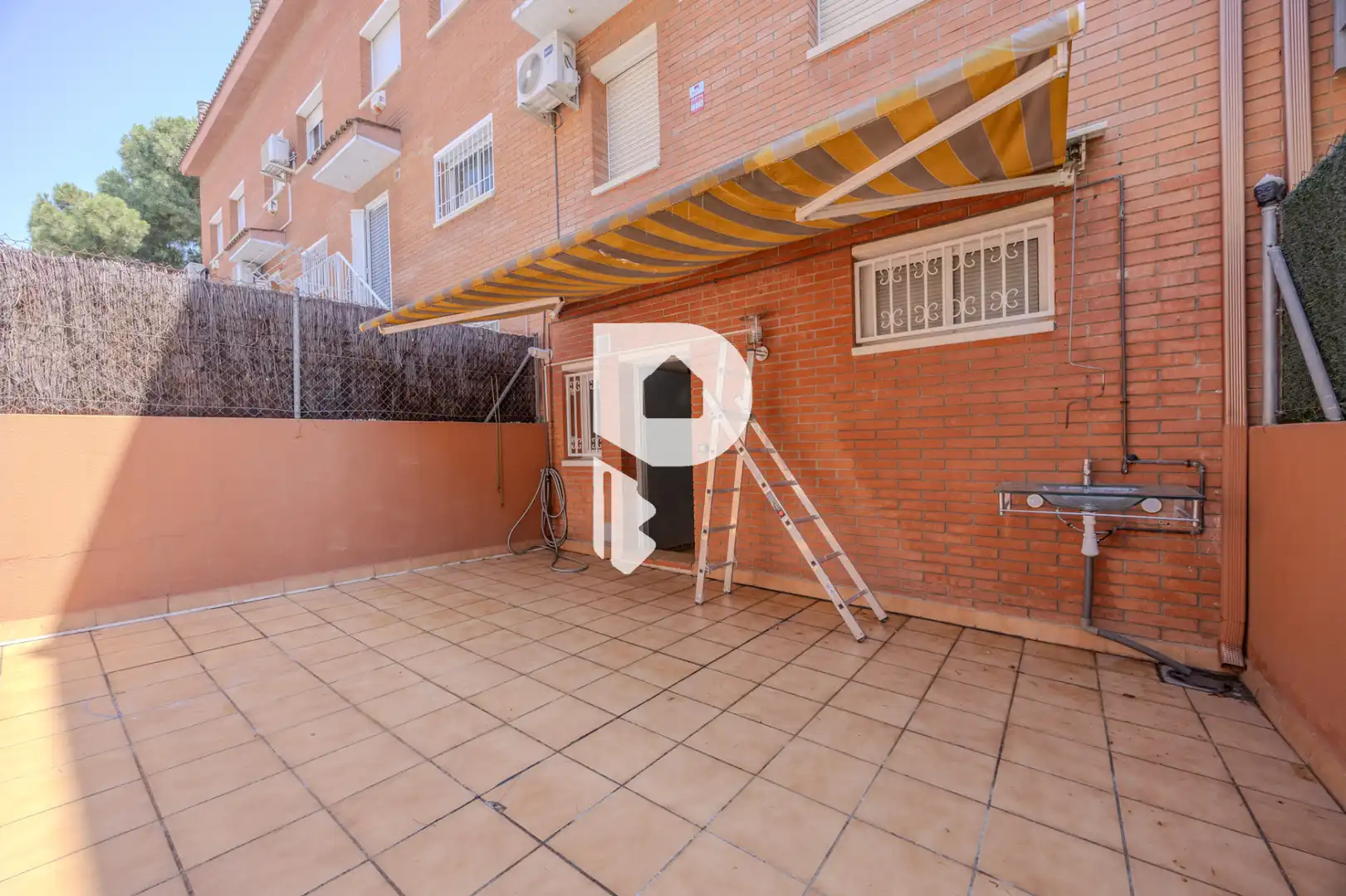 Terraza de Casa adosada en venta en Sant Vicenç Dels Horts con Aire acondicionado, Calefacción y Terraza