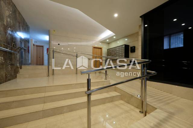 Piso en Venta en Carrer d'Antonio Machado en Canyelles