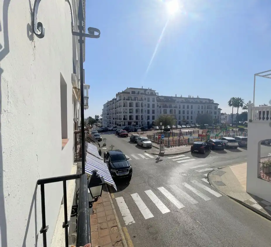 Flat with terrace for sale in Puerto de la Duquesa, imagen 10
