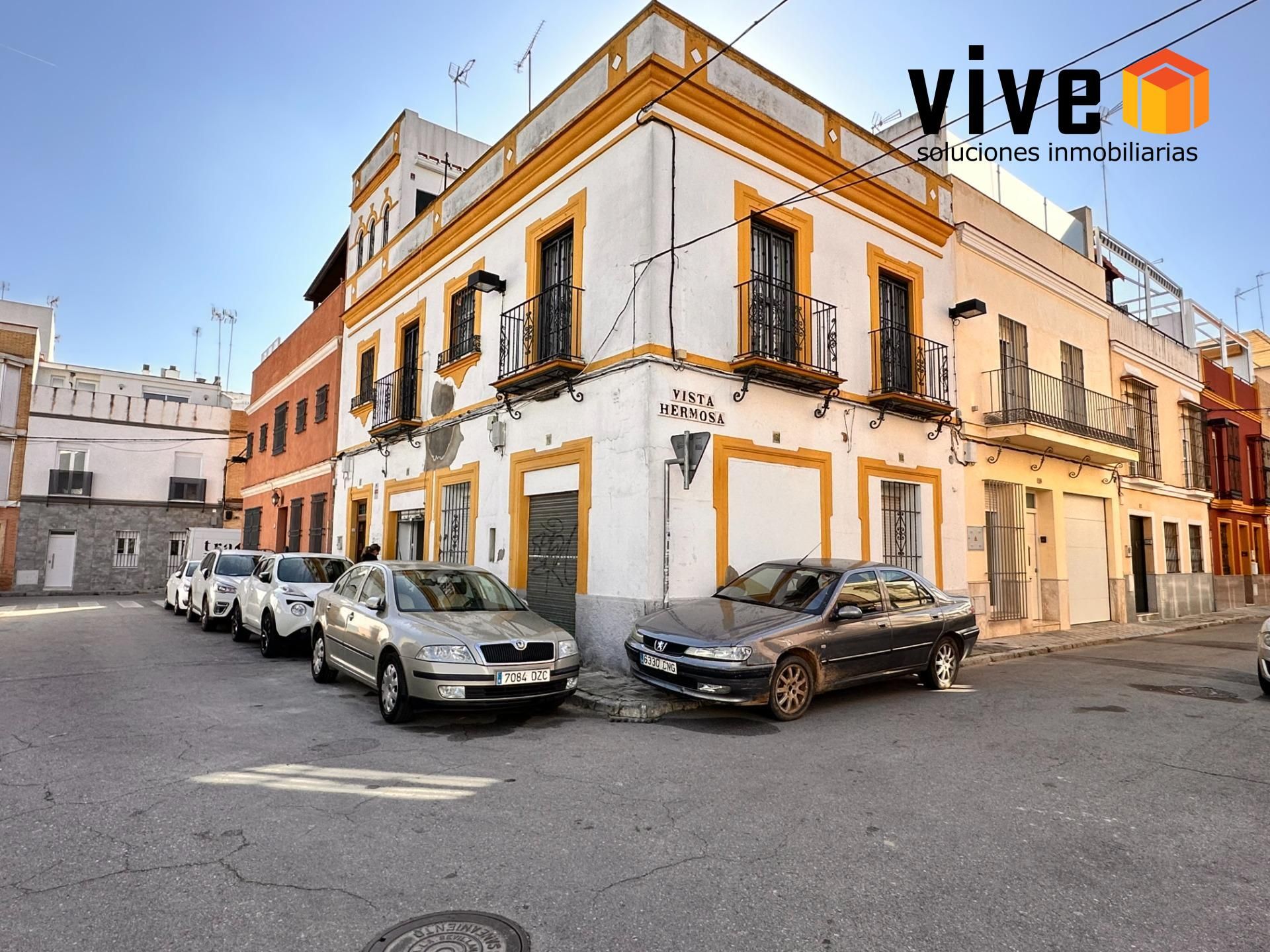 Casa adosada en venda a Cruz Roja, Macarena