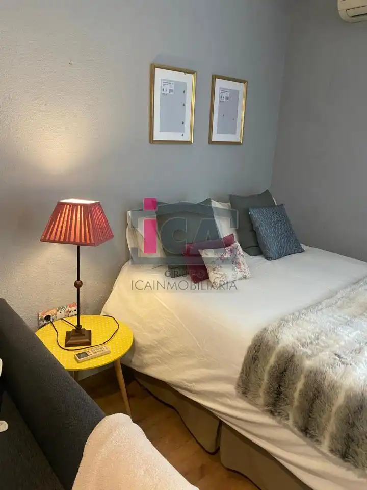 Schlafzimmer von Wohnung zum Verkauf in Cáceres mit Klimaanlage, Heizung und Möbliert