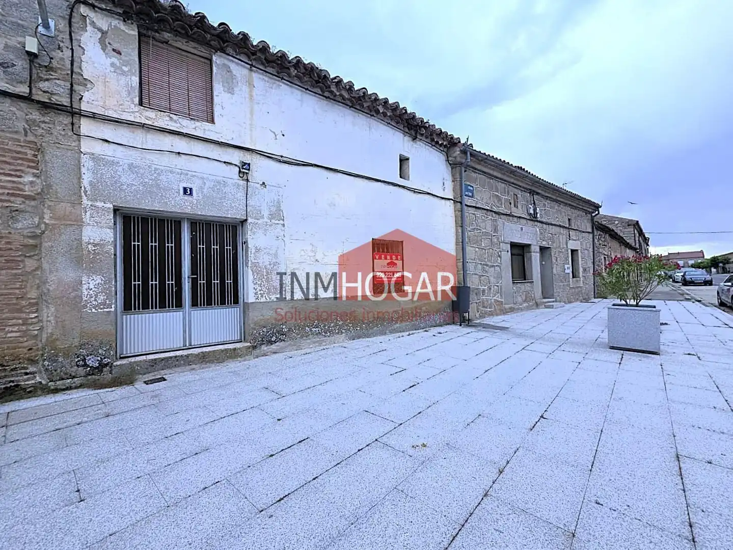 Vista exterior de Finca rústica en venda en Cardeñosa amb Jardí privat